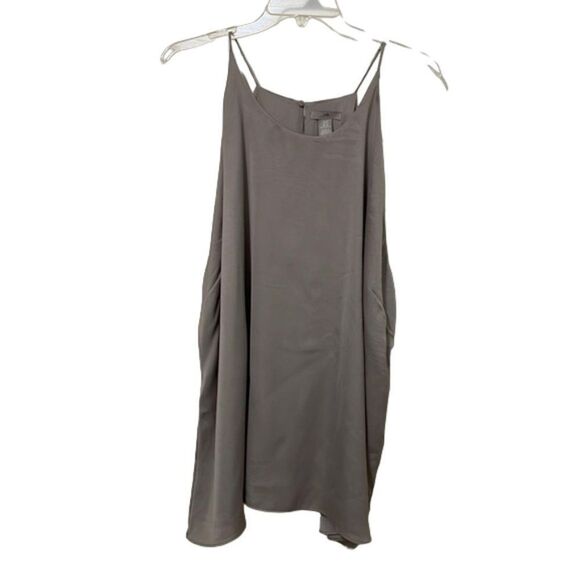 H&M Gray Satin Sleeveless Blouse Womens Size Extra Large XL Flowy Minimalist - Picture 1 of 10
